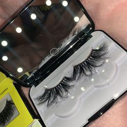 selling lashes . 1 pair for 5$ , 2 pairs for 10$ , 3 pairs for 20$ , 4 pairs for 39$ , Vanity eyelash keeper 20$ . All  for 70$ . Brand : Kara Beauty  Thumbnail