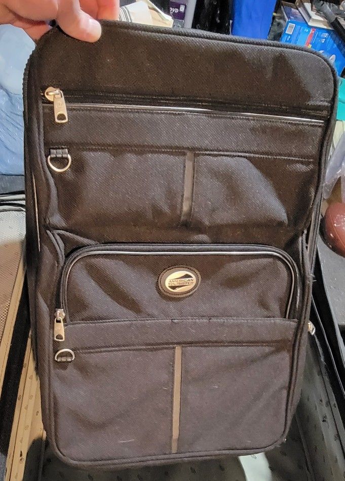 American Tourister 3 Piece Luggage