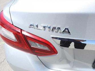 2018 Nissan Altima Thumbnail