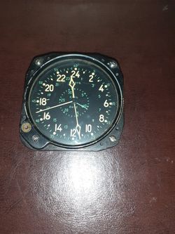 WWII Civil Date 24 Hour NAVAL Aircraft Cockpit Clock 8 DayCALENDAR CLOCK WORKS PERFECTLY  Thumbnail