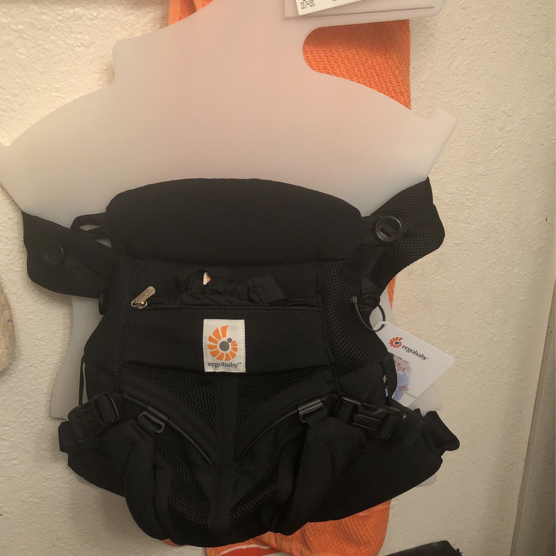 Ergobaby Omni Cool Air Mesh All In One Carrier .