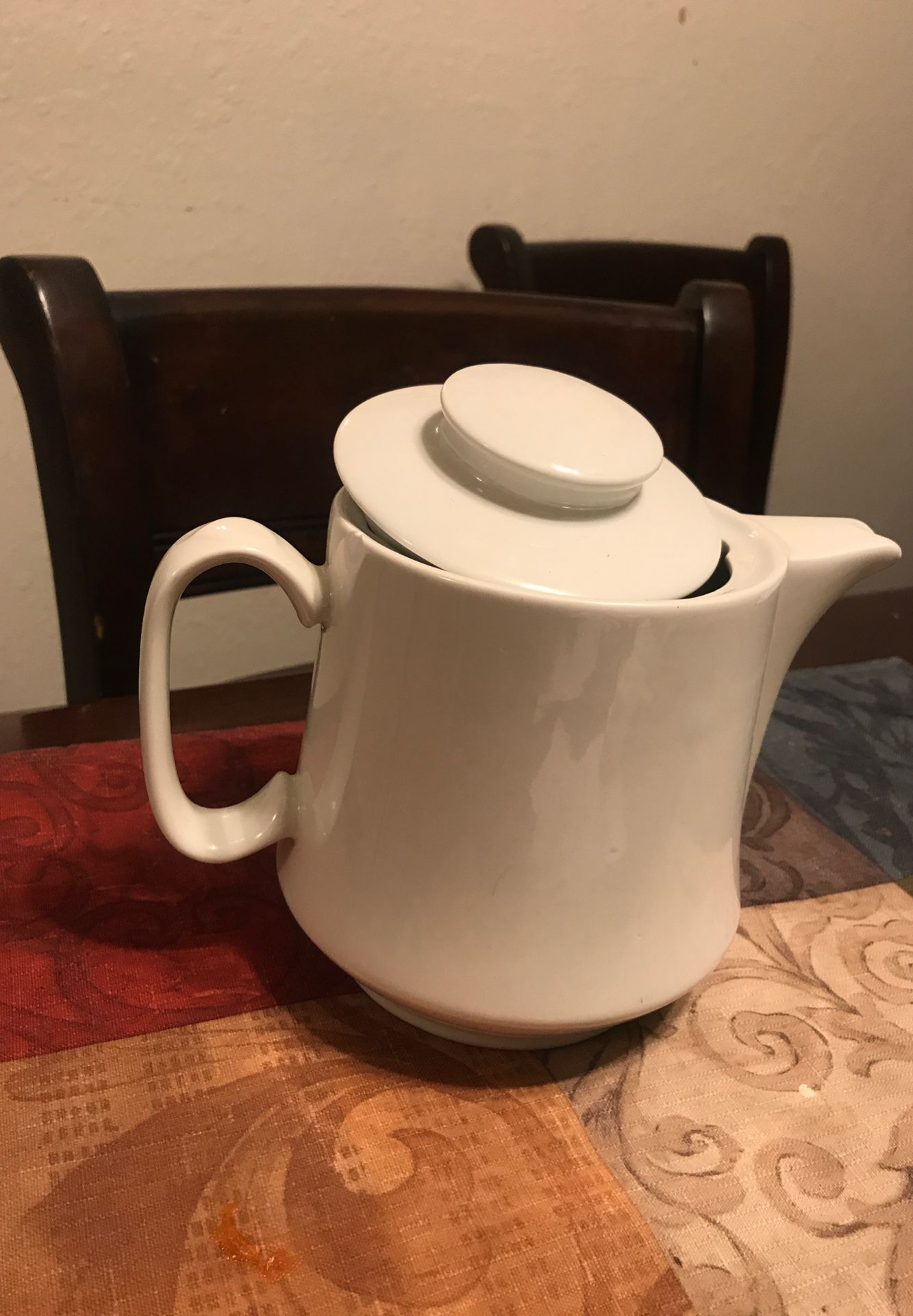 Ceramic tea kettle