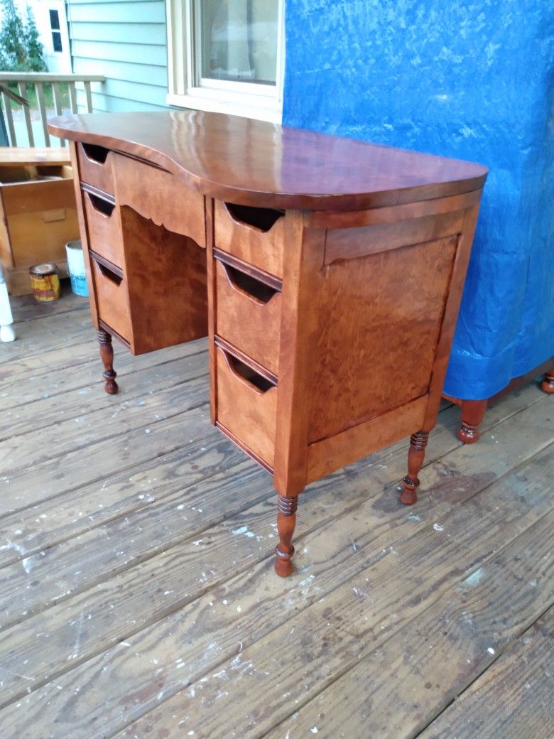 Antique desk solid mahogany with 7 drawers. X Posted