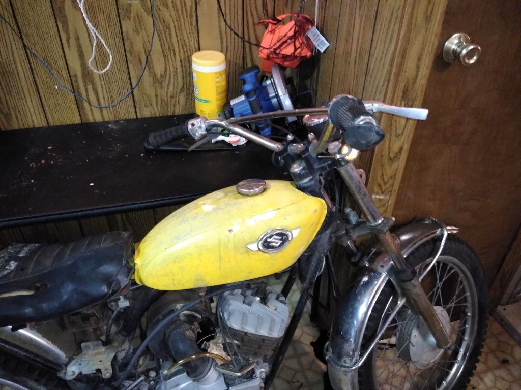 1970 Suzuki 125 Enduro