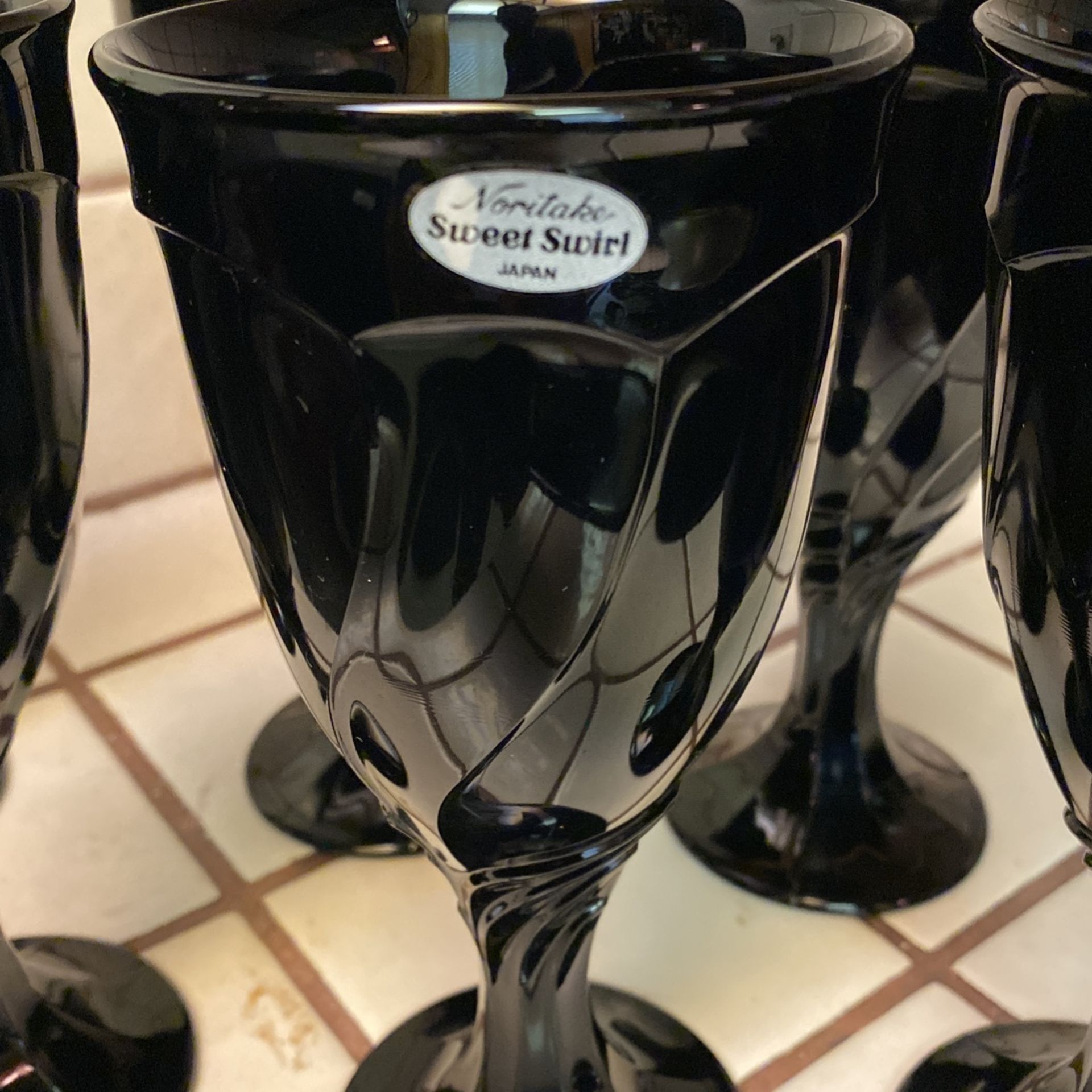 NoritakeSweet swirl black goblins
