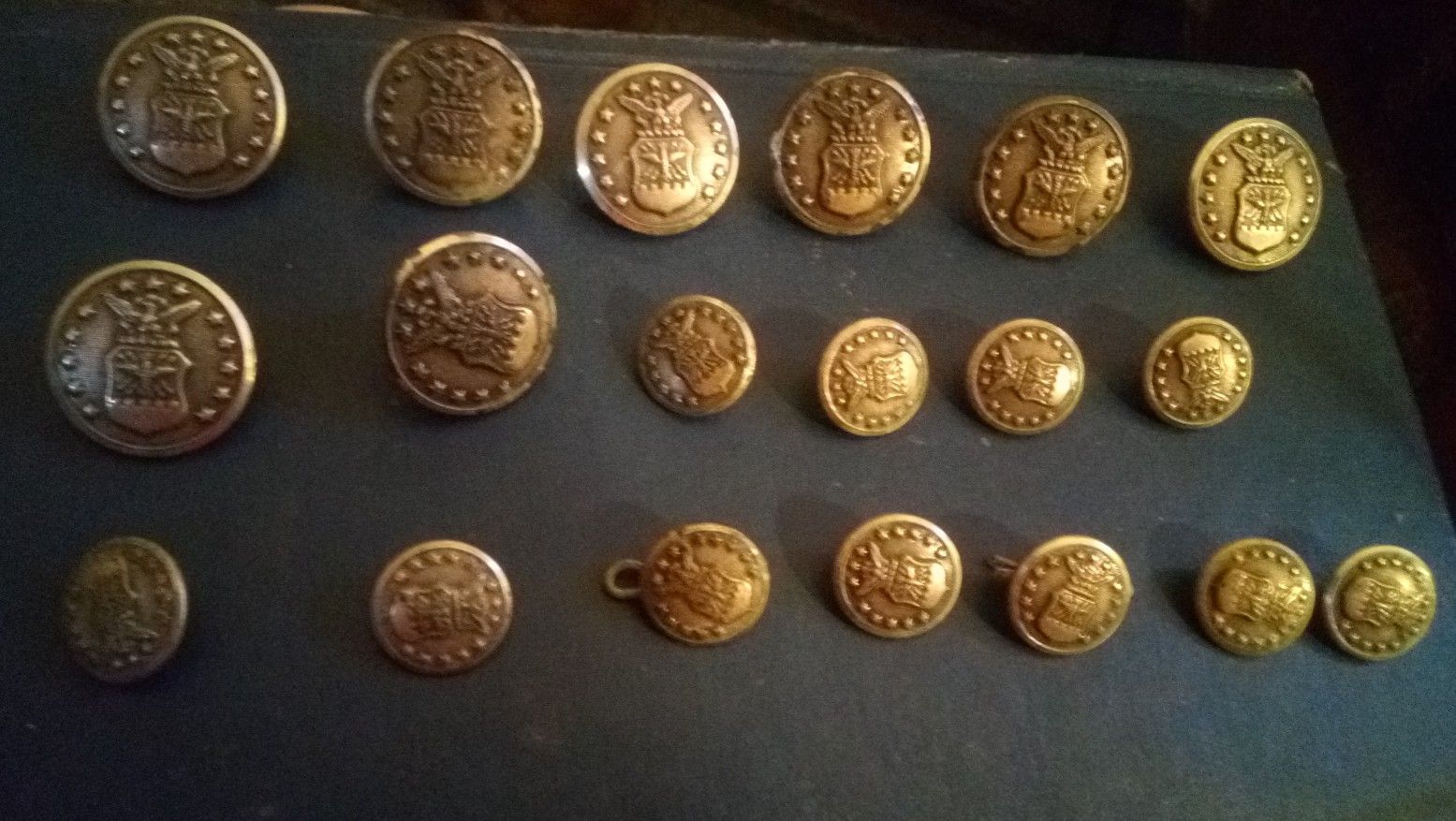Waterbury button comp. Conn.