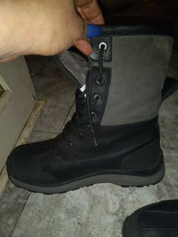 New Without Tags.. UGG Boots Size 8  Thumbnail