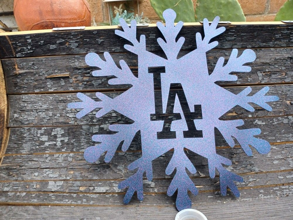 BIG LOS ANGELES DODGERS SNOW FLAKES