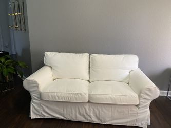 IKEA UPPLAND Loveseat, Blekinge white $419.00, Ikea White Sofa, White Couch, White Loveseat for Sale in Miami, FL - OfferUp