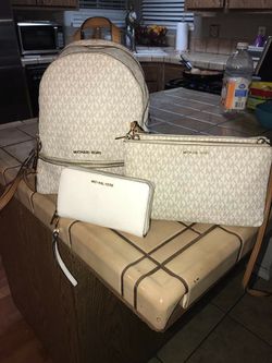 Women's Michael Kors X3 Bags Only Ever Used The Wallet Thumbnail