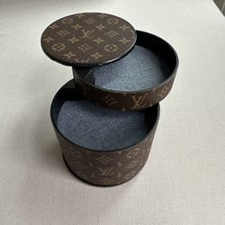 Louis Vuitton Jewelry Box Cylinder, Rotating Shelves, 4-Tier, With Mirror Thumbnail