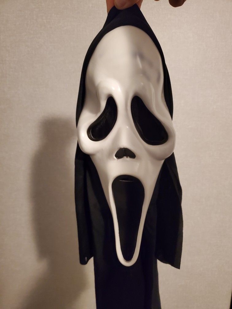 Scream Mask