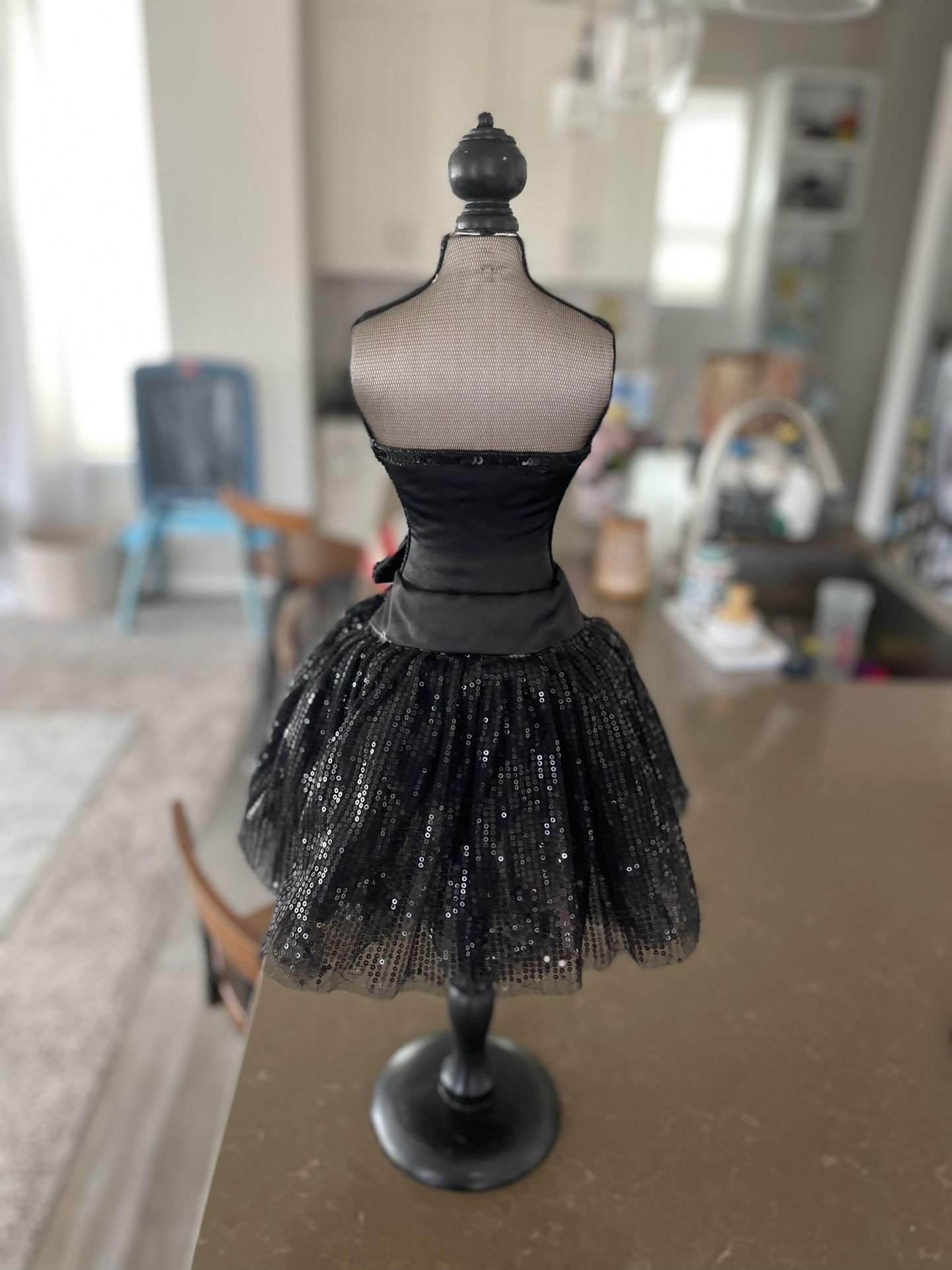Lady Mannequin Dress