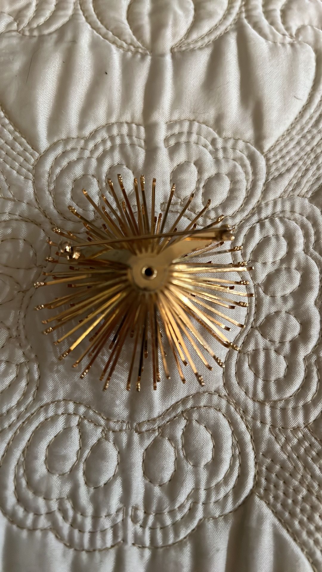 Vintage 70s Sarah Coventry Brooch