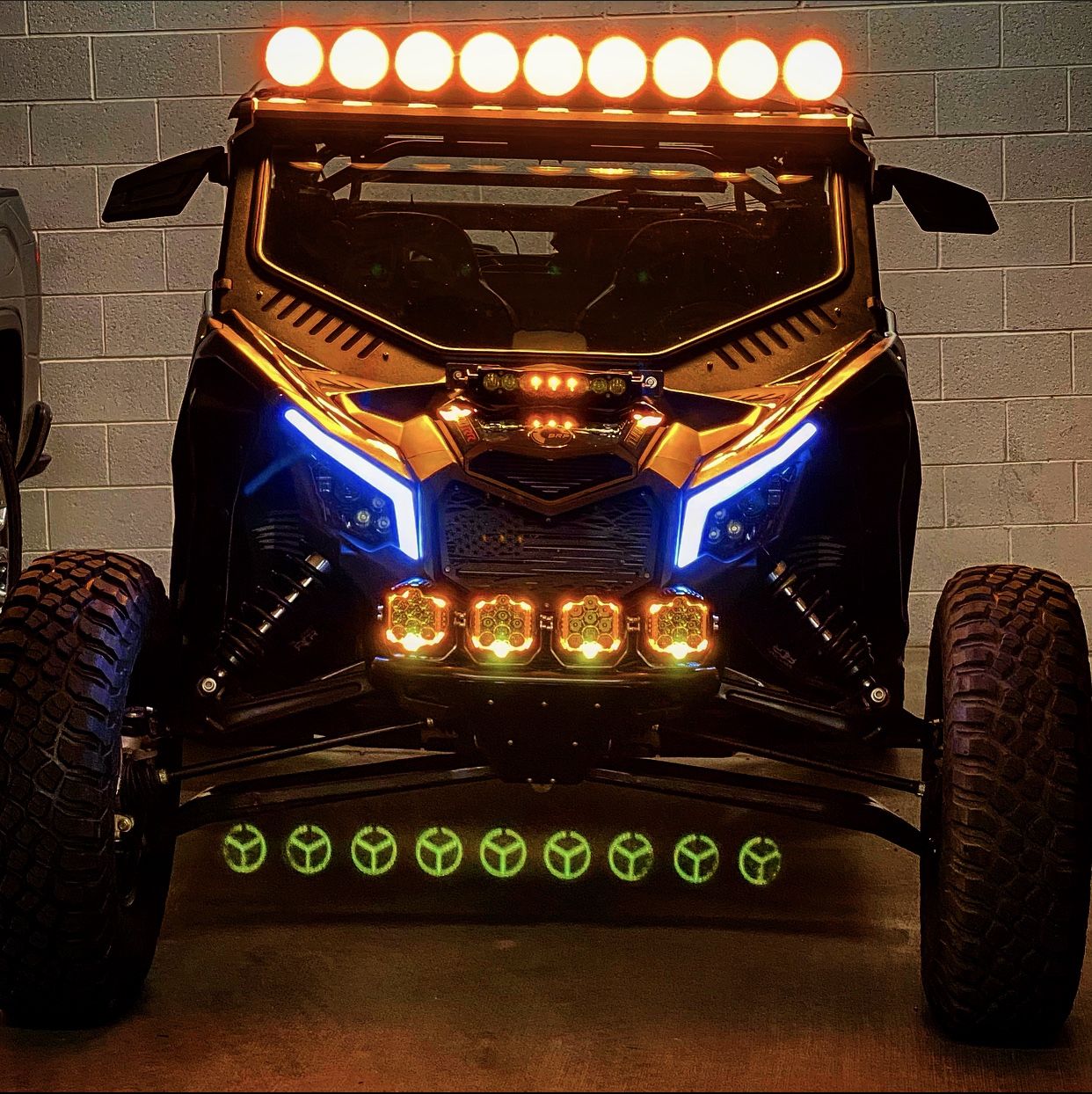 40” SD Lighting & Gieser Dual Function Light Bar (white/amber)