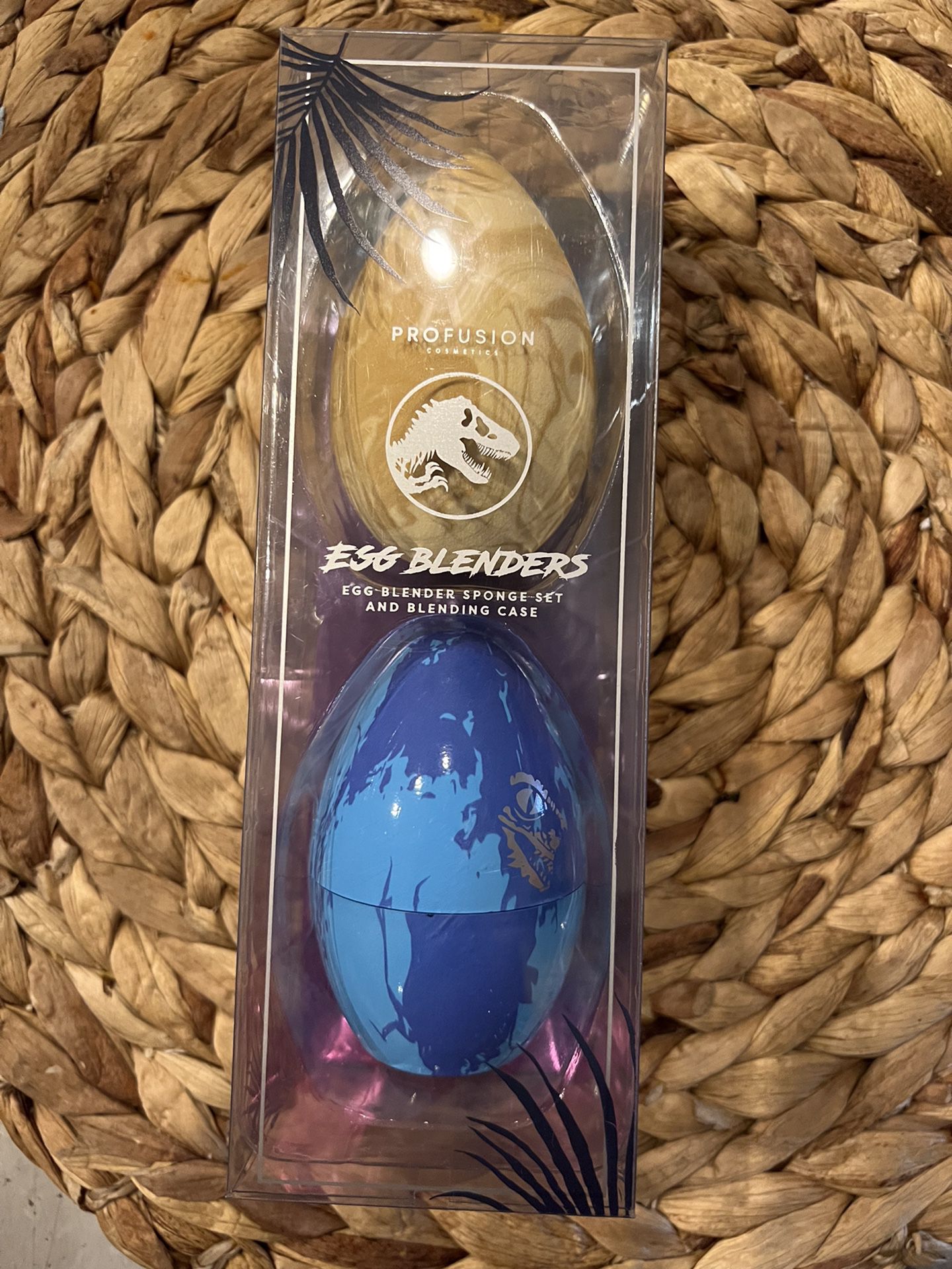 Jurassic World X Profusion Cosmetic Egg Blender Sponge Set 