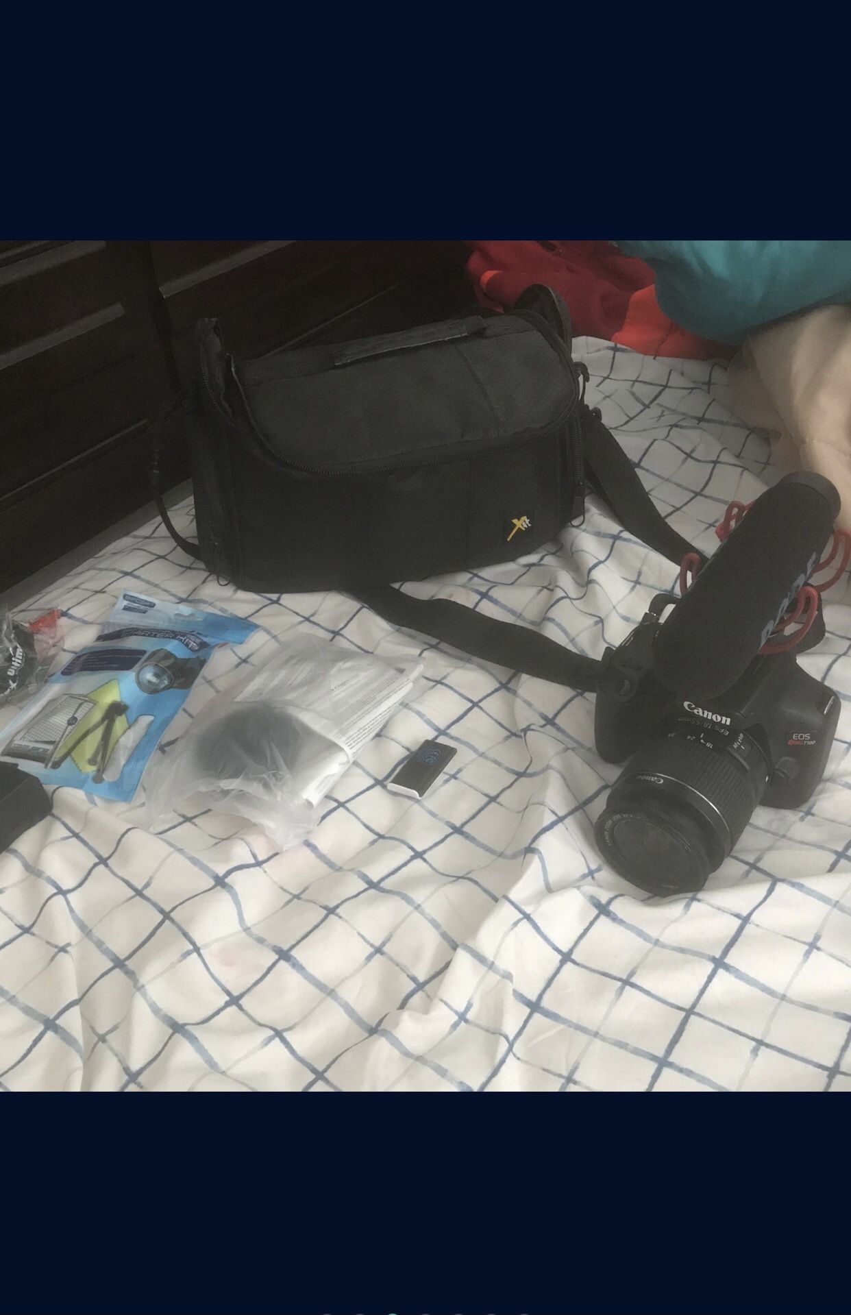 Canon EOS Rebel T100 Pack