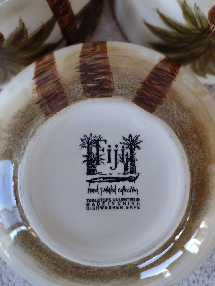 5 Coupe Cereal Bowl Fiji by TABLETOPS UNLIMITED
