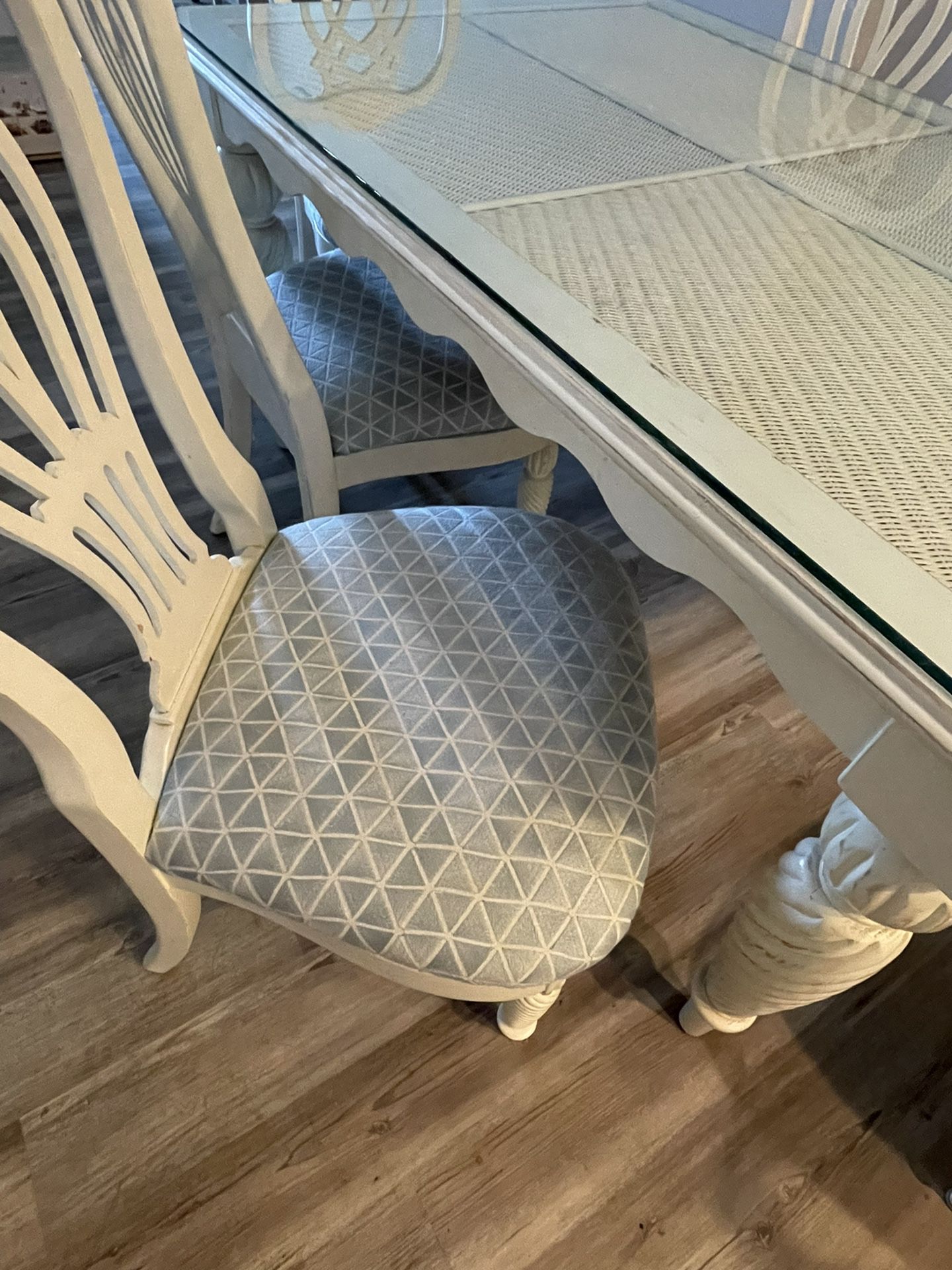 Kitchen Dining Table (Glass Top) W/ 6 Chairs 