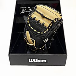 Wilson Aso's Lab Series A2000 SA34SS Catcher’s Mitt. RHT New Thumbnail