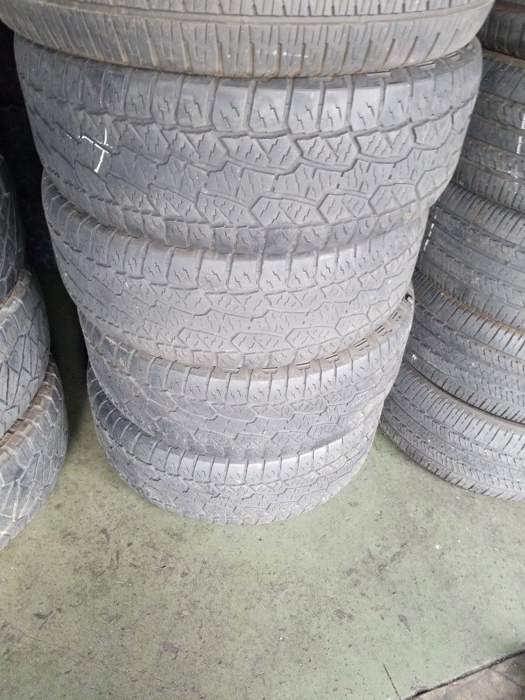Vendo un set de llantas 275/55/R20 marca Hankook