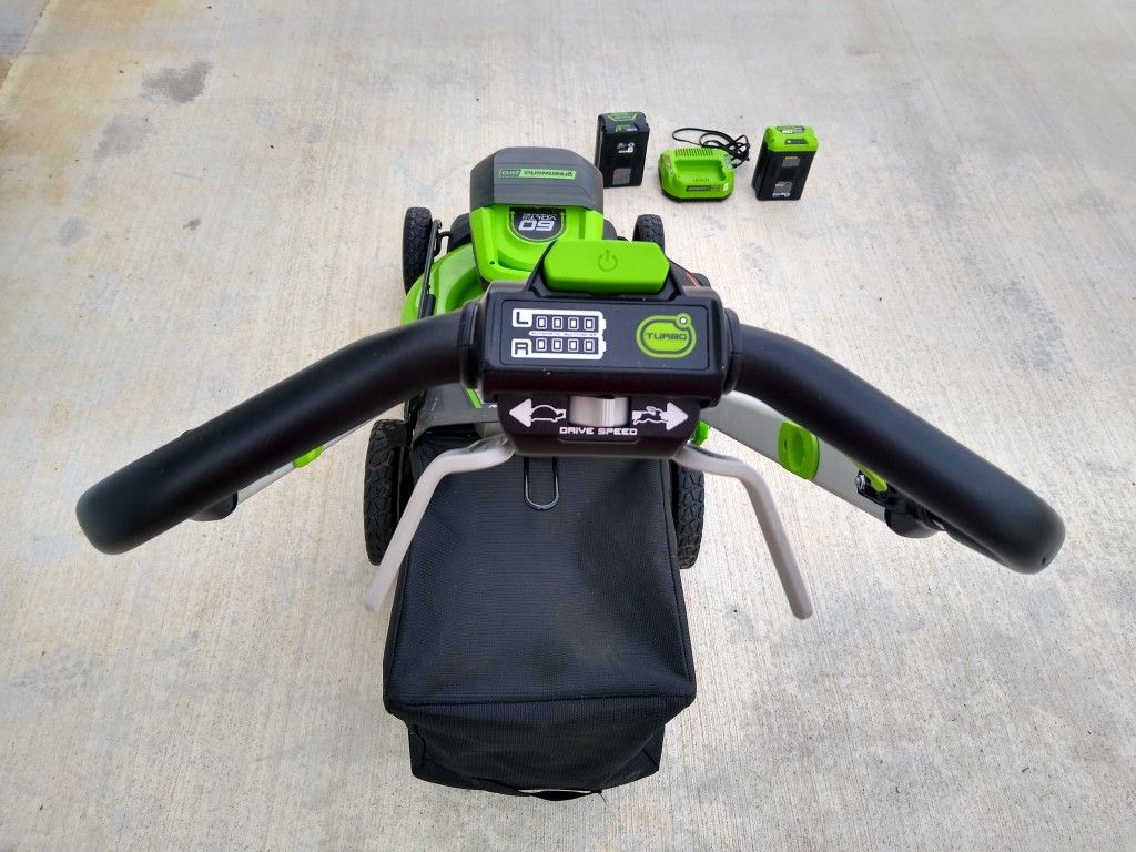 2020 Greenworks 60v Self-Propelled Lawn Mower +Two Batteries +Charger