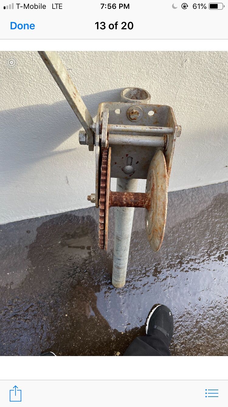2— Boat Wench’s ,1) No Cable