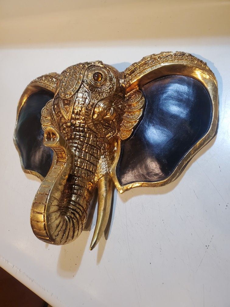 Gold Elephant Head Black