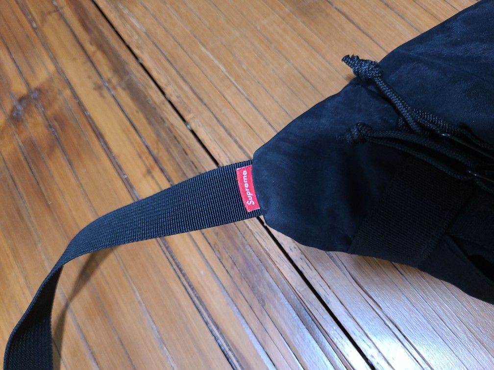 Supreme Sling Bag