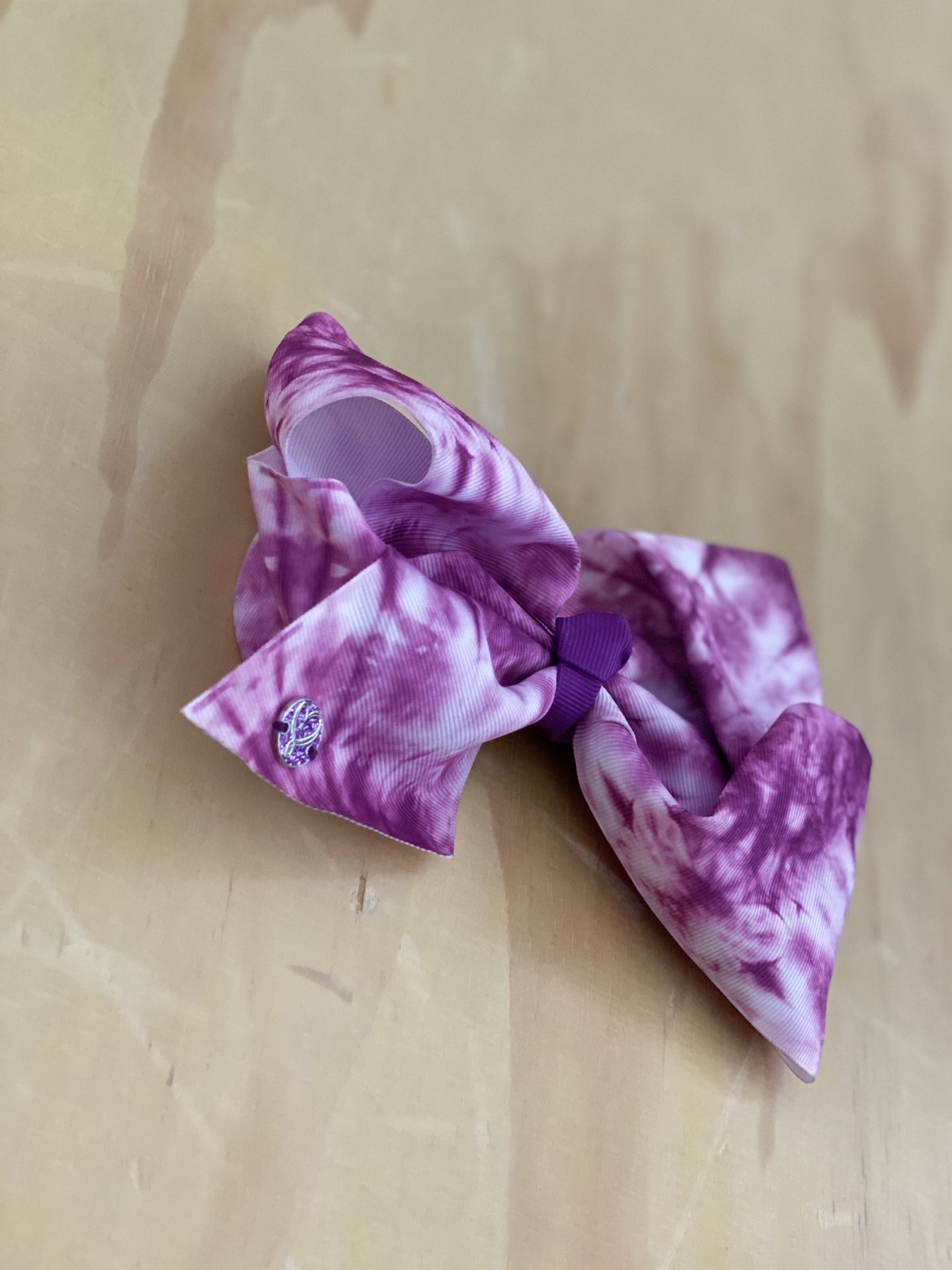 JoJo bow! 💜