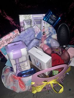 !!ADULT EASTER BASKETS!! Prices Vary! Thumbnail