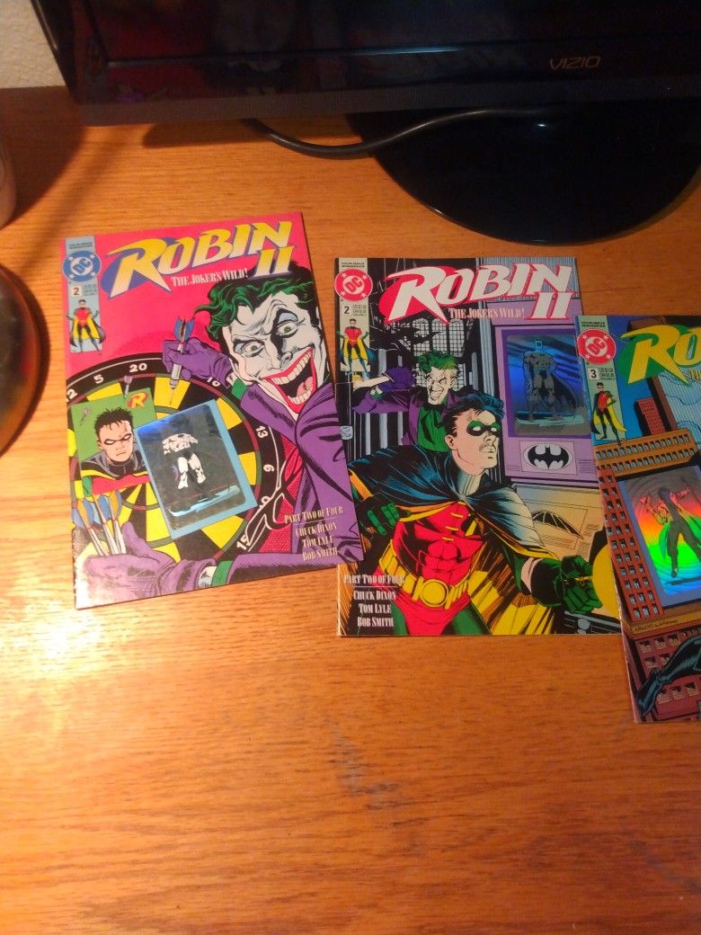 ROBIN II COMICS WITH HOLOGRAM ..ISSUES 2, 2 VARIANT, 3,4...4 ISSUES IN ALL