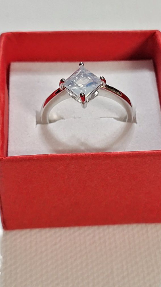 Shipping only! Princess cut Moonstone work Ring size 7