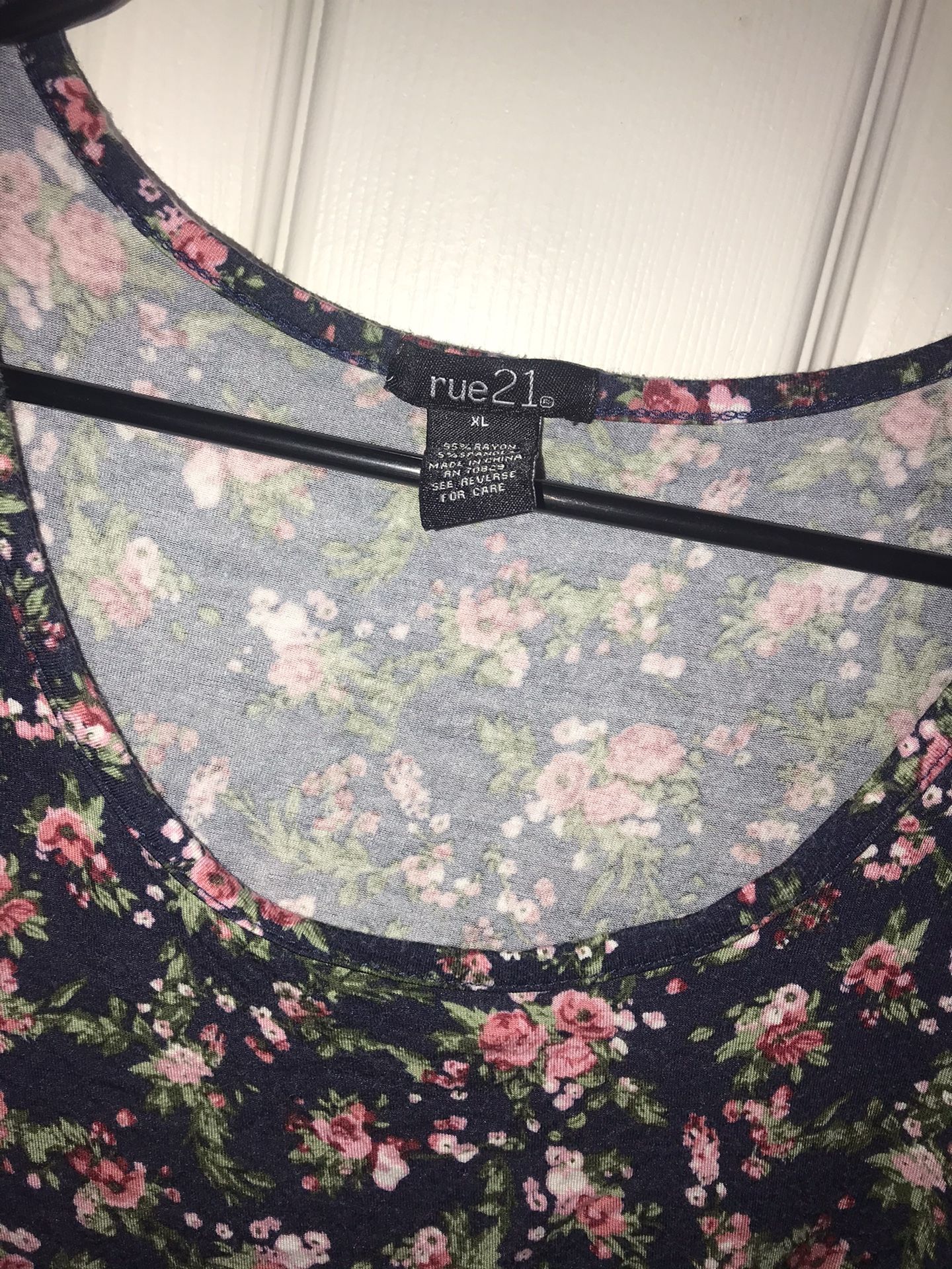 Woman’s Xl Long Sleeves