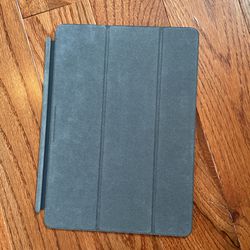Apple iPad 9.7 in. Smart Folio Case - Grey Thumbnail