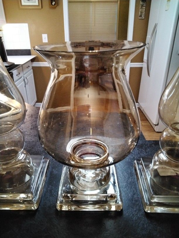 A Beautiful Candle Set Nice Quality They Have A Light Gold Color . See Size .