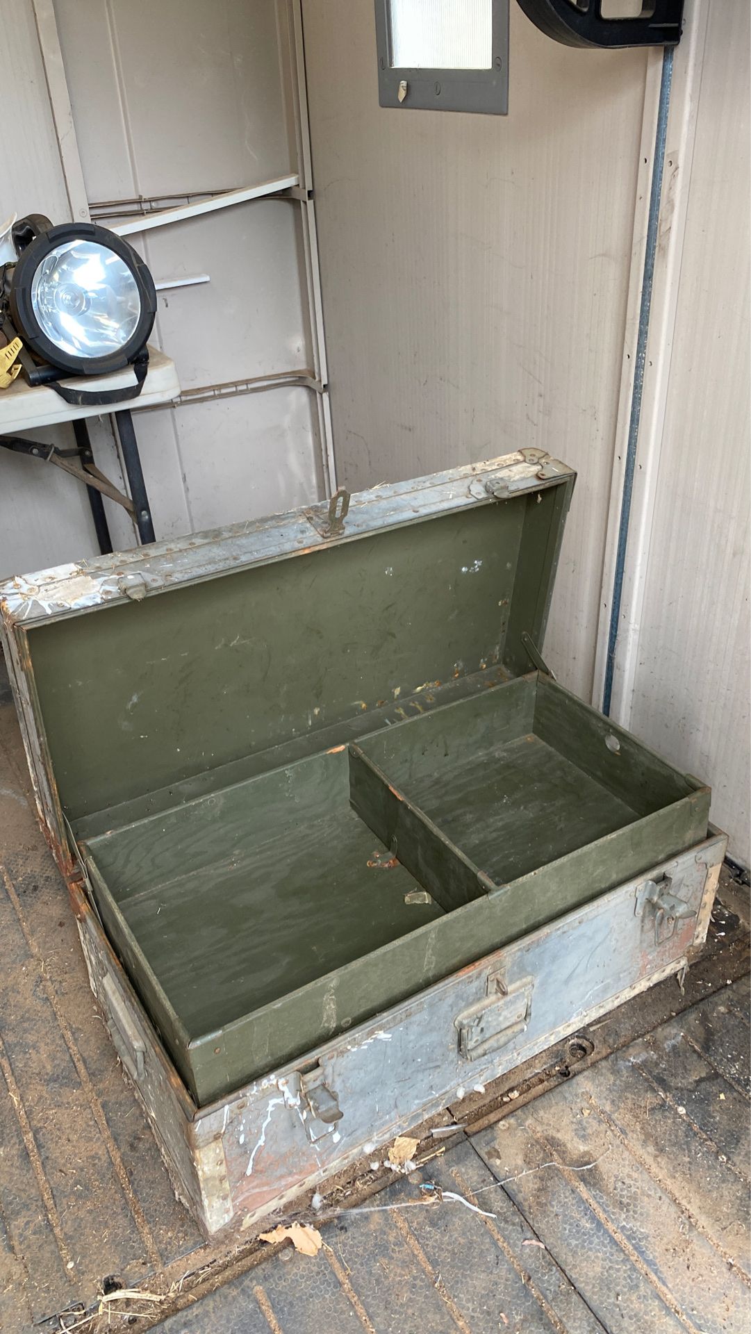 Footlocker – storage chest