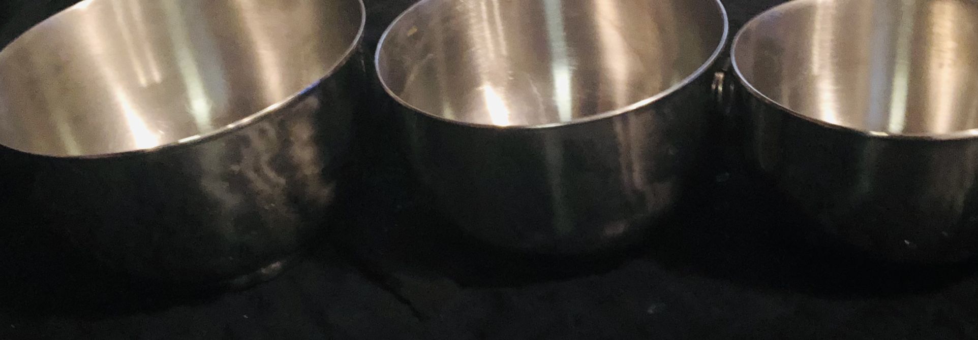 Set Of 3 Great Condition Stainless Steal Nesting Mixing Bowls. 1 Is Farberware Double Thumb Ring #734. $20 Pickup/$23 Shipping
