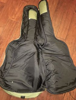 FIRST ACT Soft Guitar Bag, Backpack with Shoulder Straps, Green Tan (Very good condition) Thumbnail