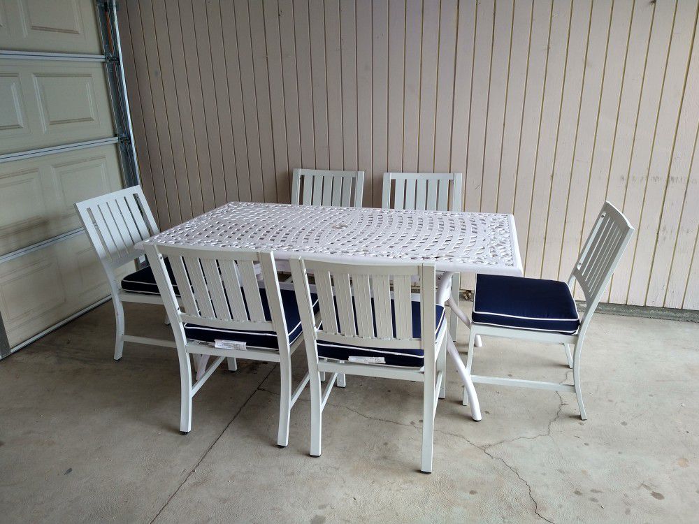 Outdoor Patio Table And Chairs For, Used Outdoor Furniture Los Angeles