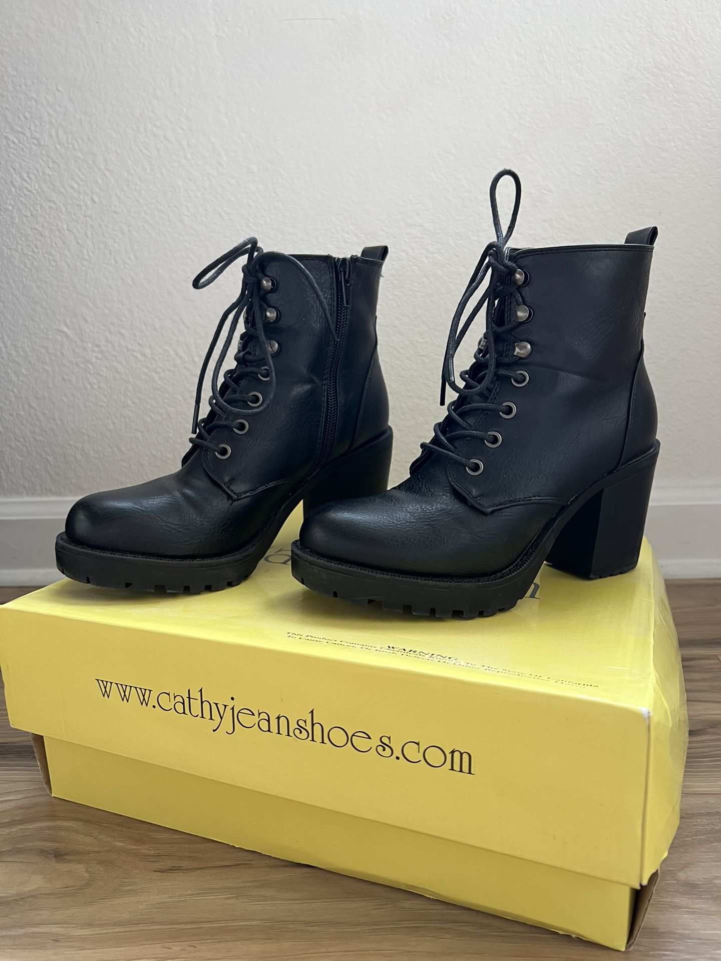 Cathy Jean Black Boots