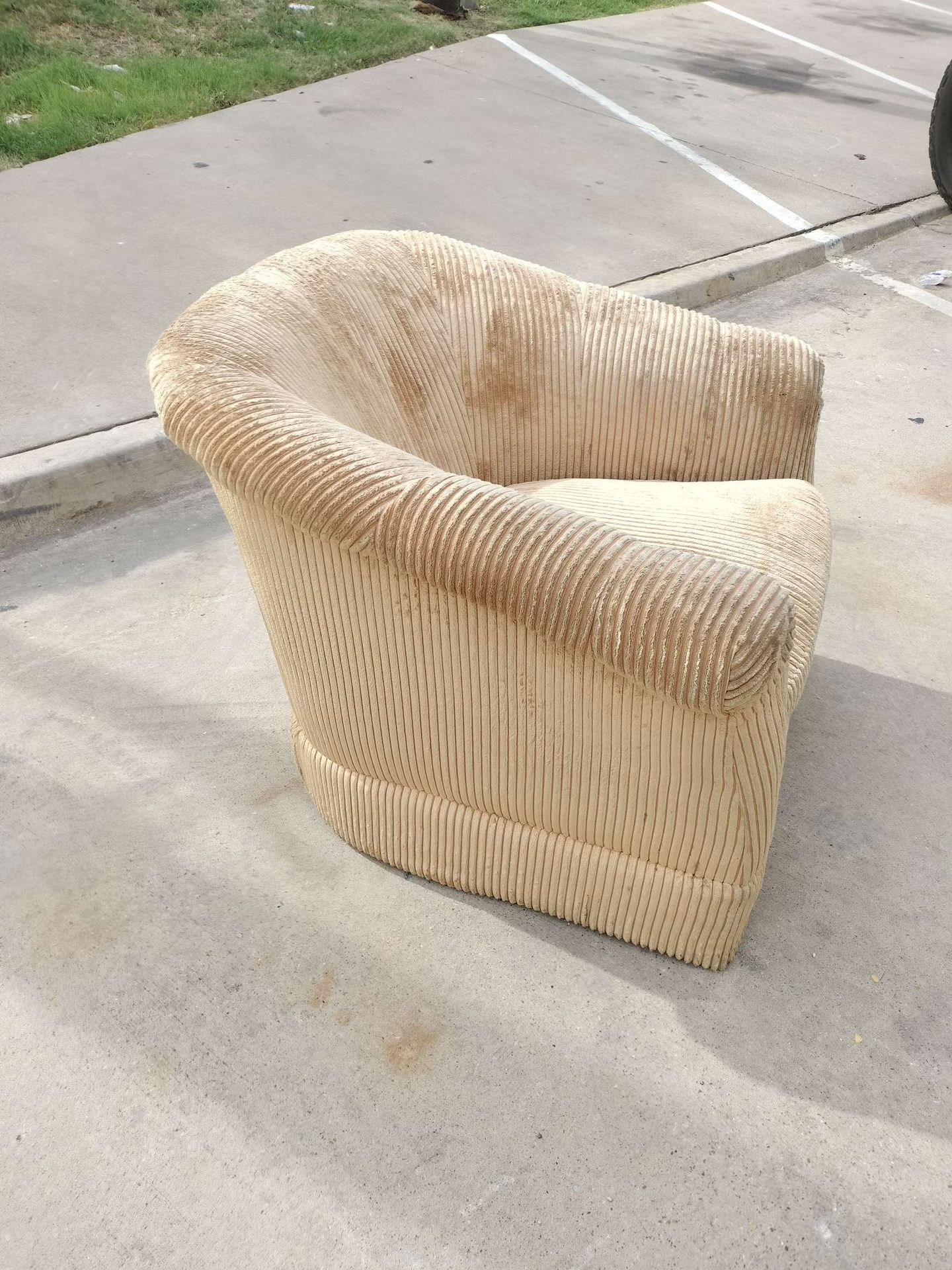 Sitting Chair That Rocks And Spins 