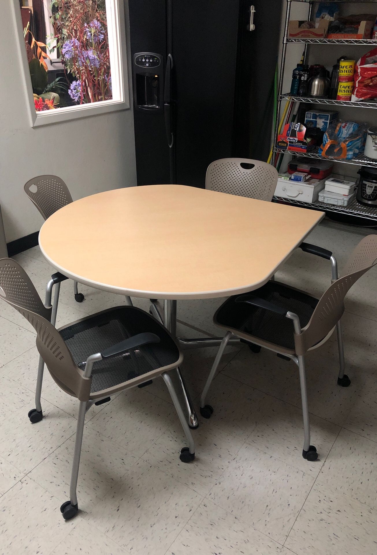 Teardrop break table