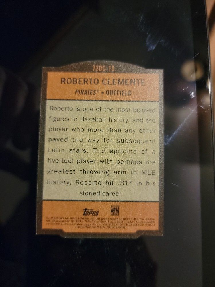 Roberto Clament Tops Throwbaxk