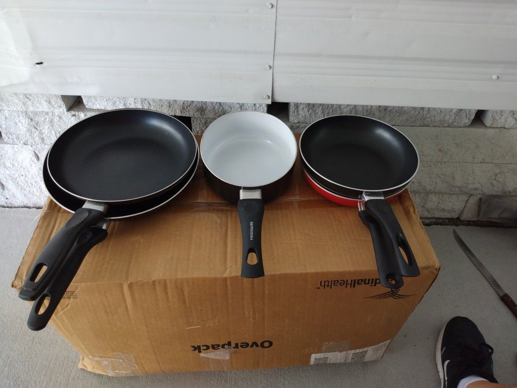 Variety Of Different Size Pans