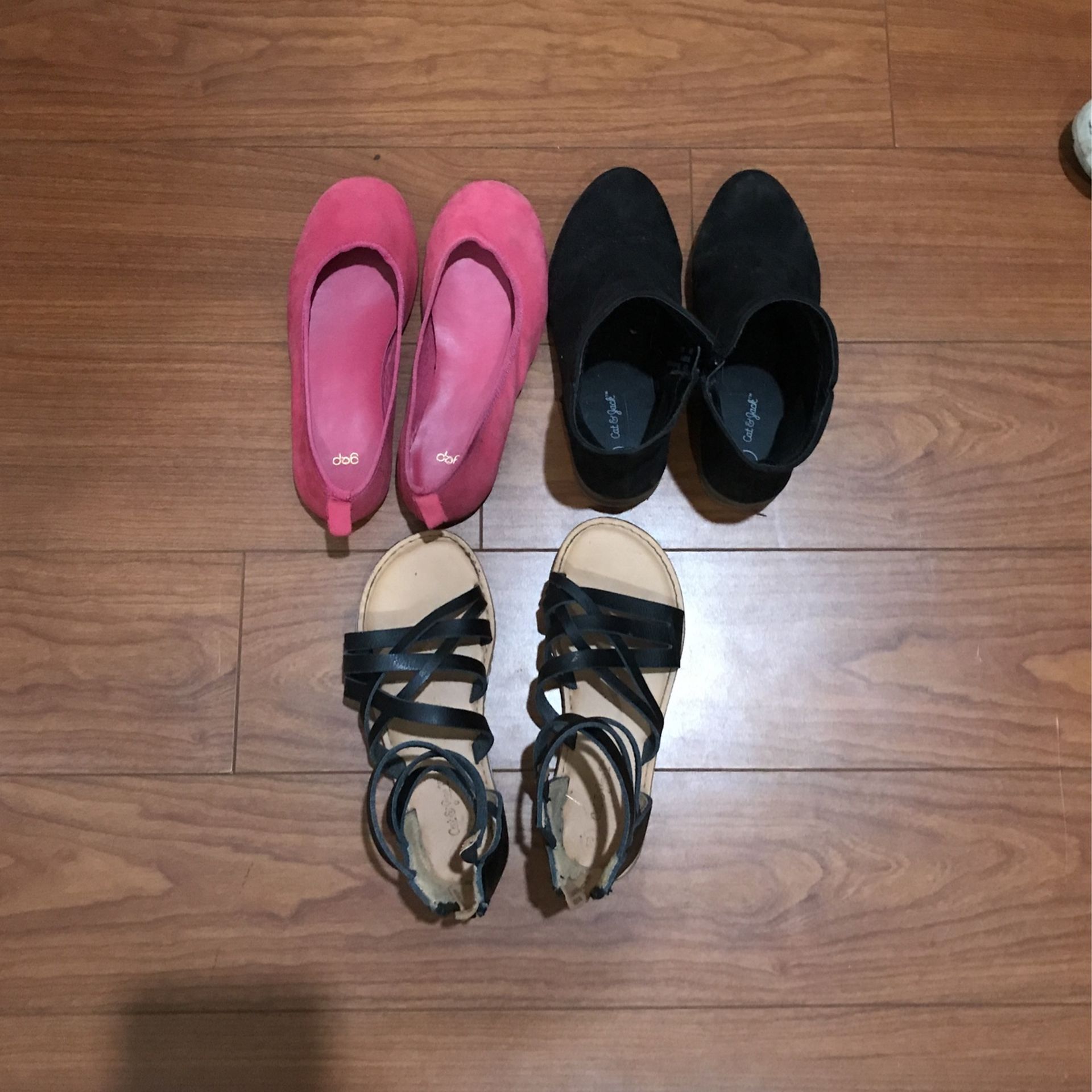 Girl’s shoes (3 Pairs)
