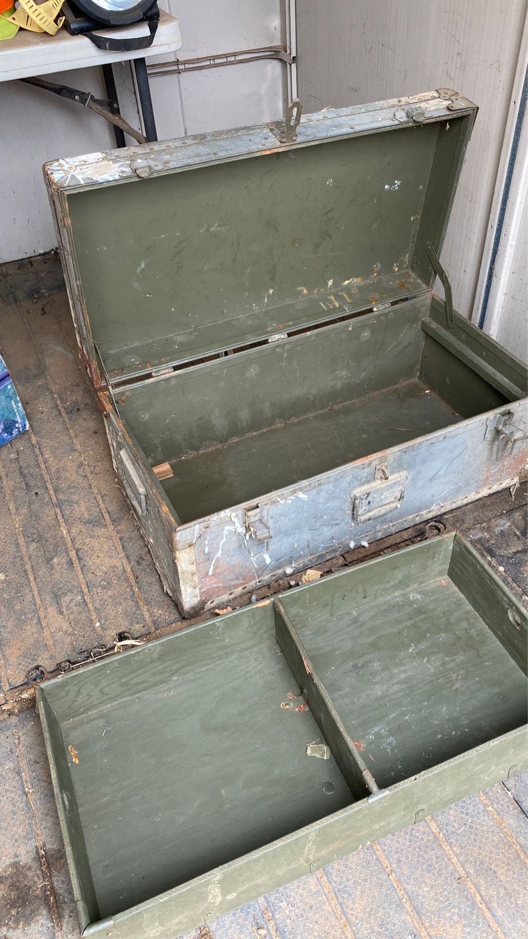 Footlocker – storage chest