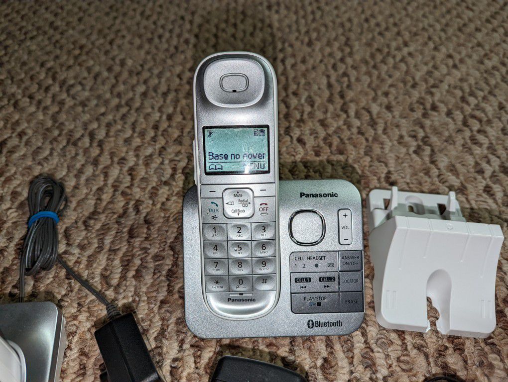 Panasonic KX-TGL463S Link2Cell Handsets Single Line Cordless Phones - Silver