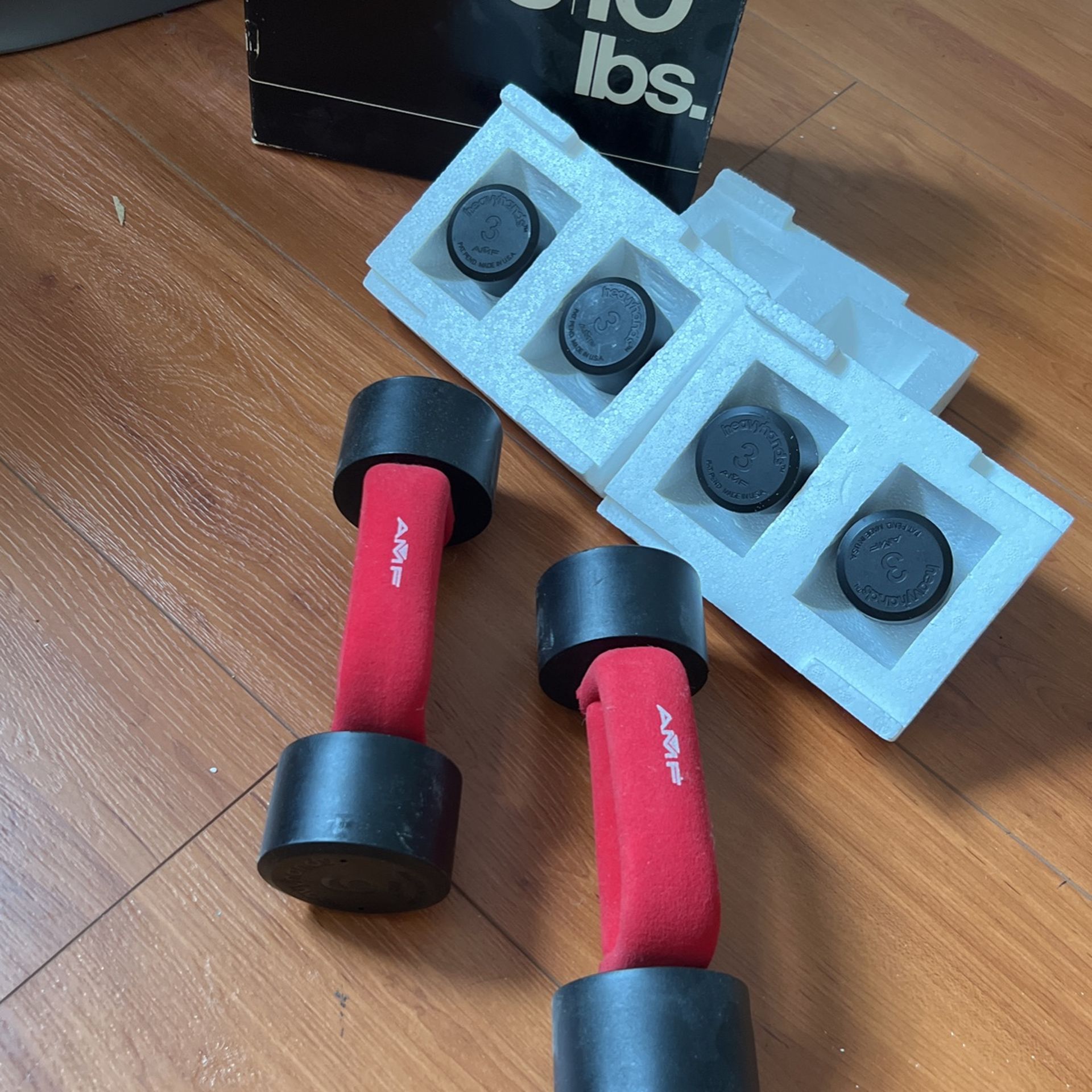 Hand Weights Set Of 3 & 6 Lbs $10.
