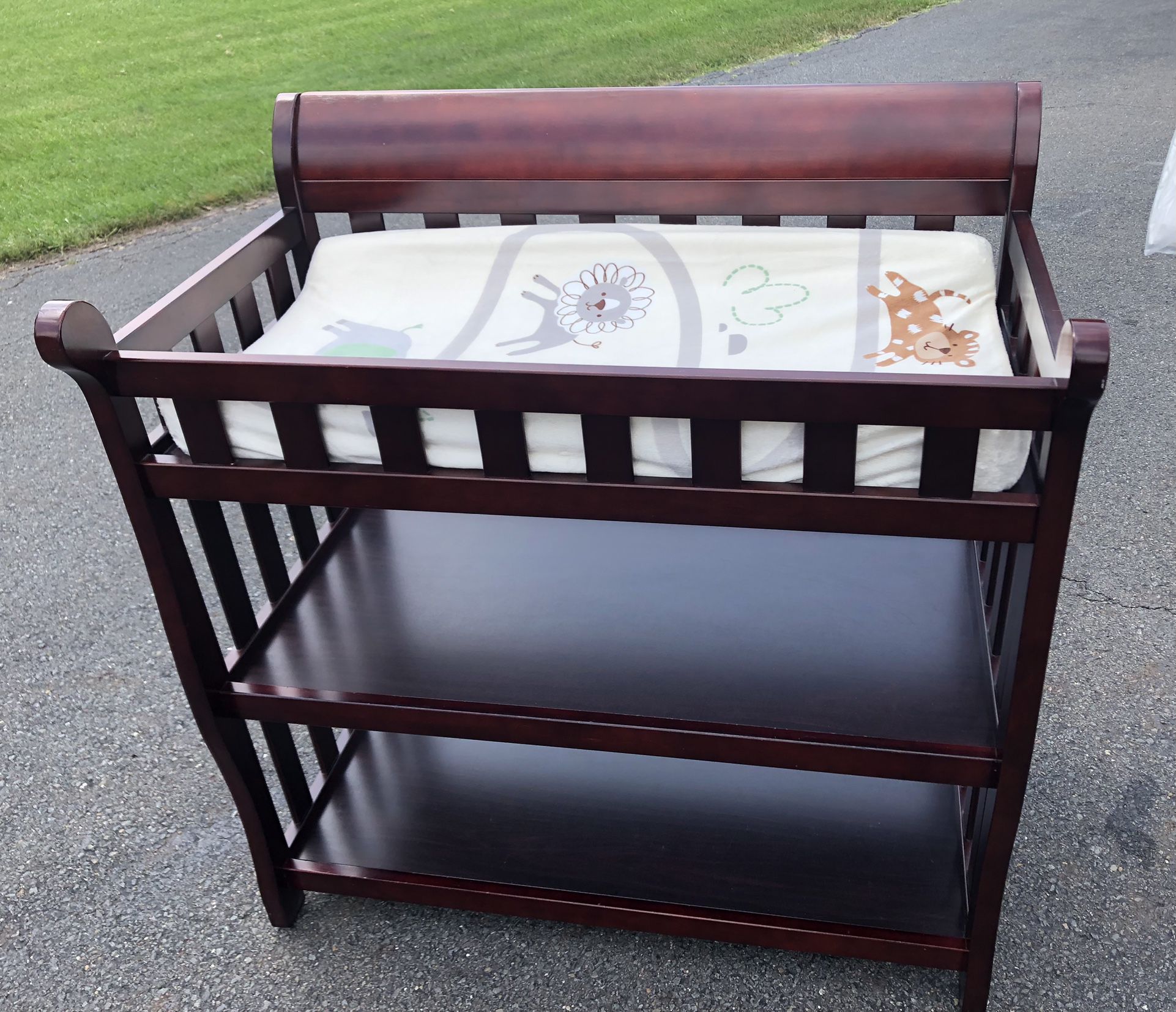 PRICE REDUCED!!!Changing table
